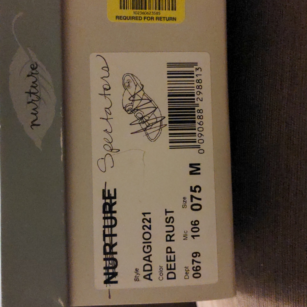 Tahari heels